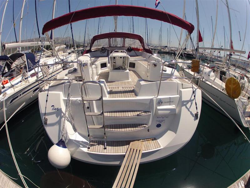 Book yachts online - sailboat - Jeanneau 53 - Tina - rent