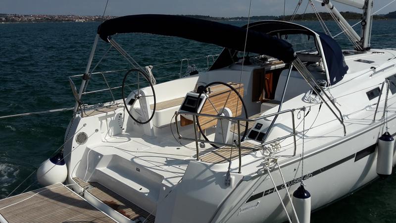 Book yachts online - sailboat - Bavaria Cruiser46 - Katina - rent