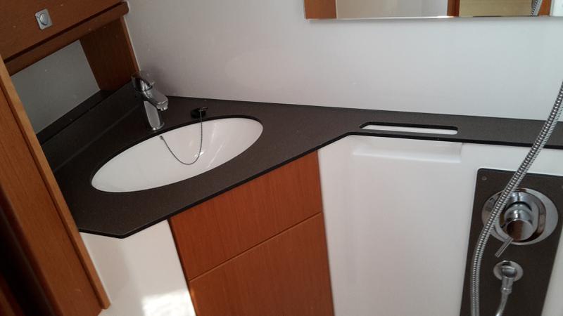 Book yachts online - sailboat - Bavaria Cruiser46 - Katina - rent