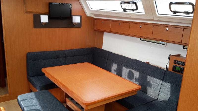 Book yachts online - sailboat - Bavaria Cruiser46 - Katina - rent