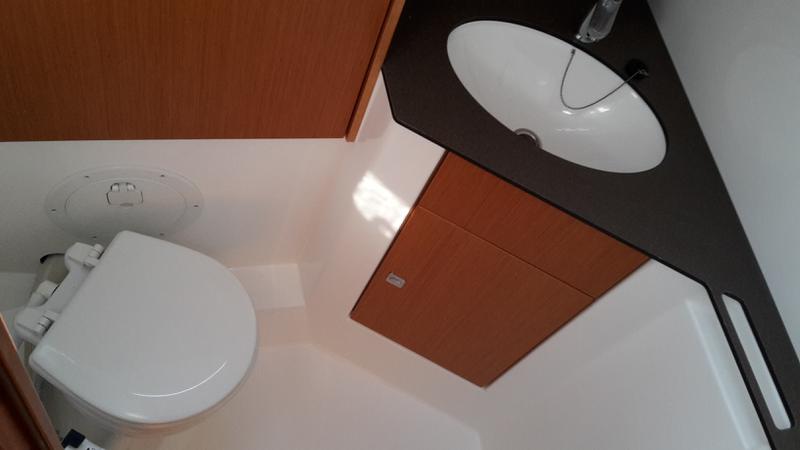 Book yachts online - sailboat - Bavaria Cruiser46 - Katina - rent