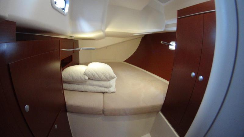 Book yachts online - sailboat - Hanse 455 - Beata - rent