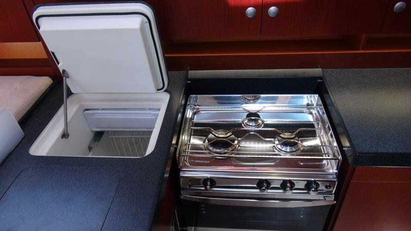 Book yachts online - sailboat - Hanse 455 - Beata - rent