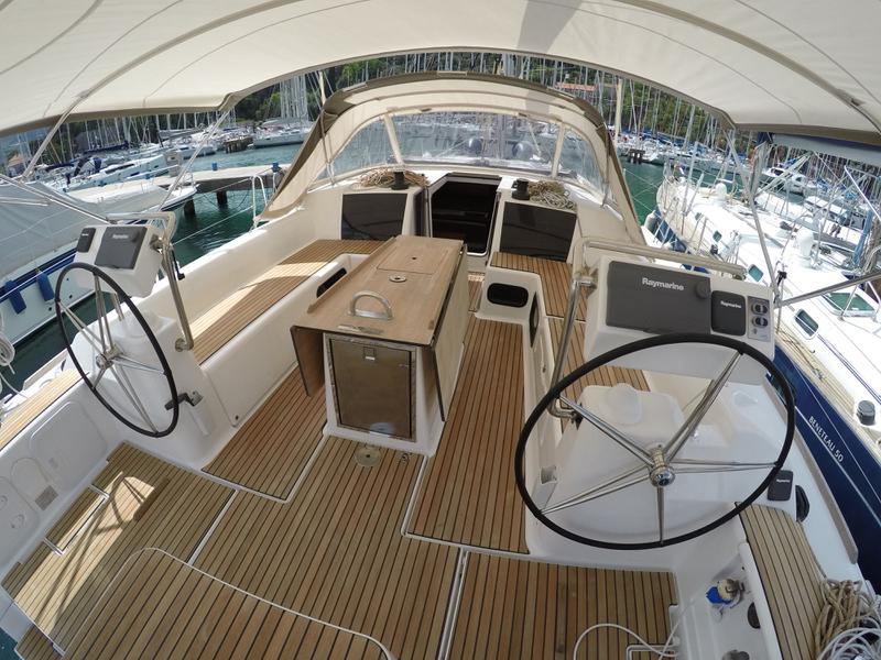 Book yachts online - sailboat - Dufour 512 Grand Large - Luce - rent
