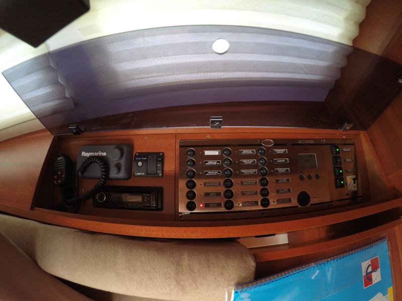 Book yachts online - sailboat - Dufour 512 Grand Large - Luce - rent