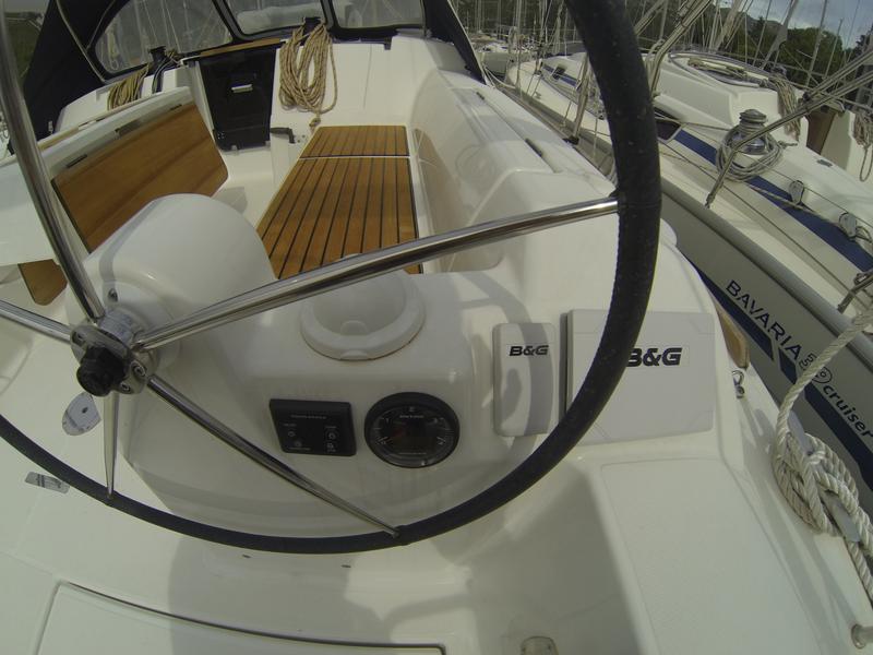 Book yachts online - sailboat - Dufour 382 Grand Large - Gangaro - rent