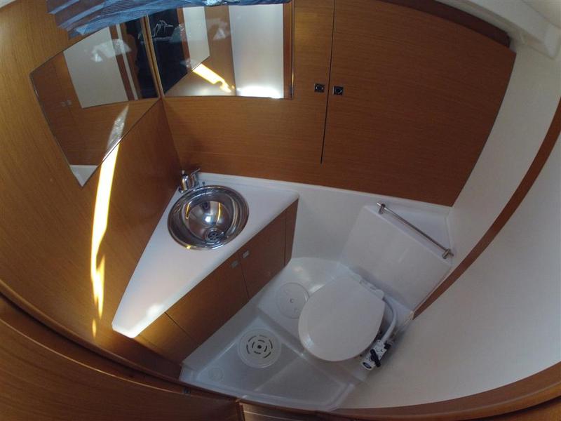 Book yachts online - sailboat - Jeanneau 53 - Merlot - rent