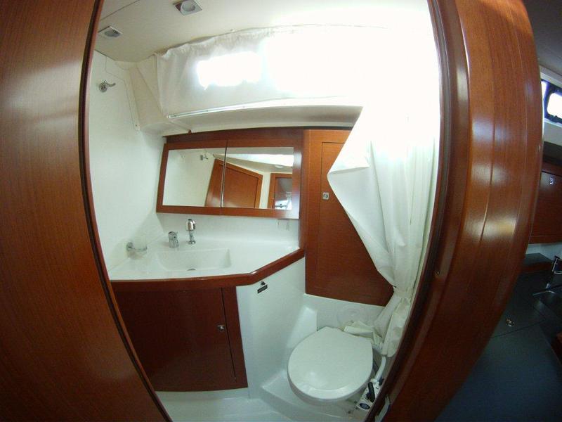 Book yachts online - sailboat - Oceanis 45 - Ponente - rent