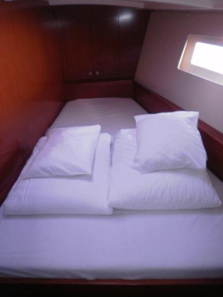 Book yachts online - sailboat - Oceanis 45 - Ponente - rent