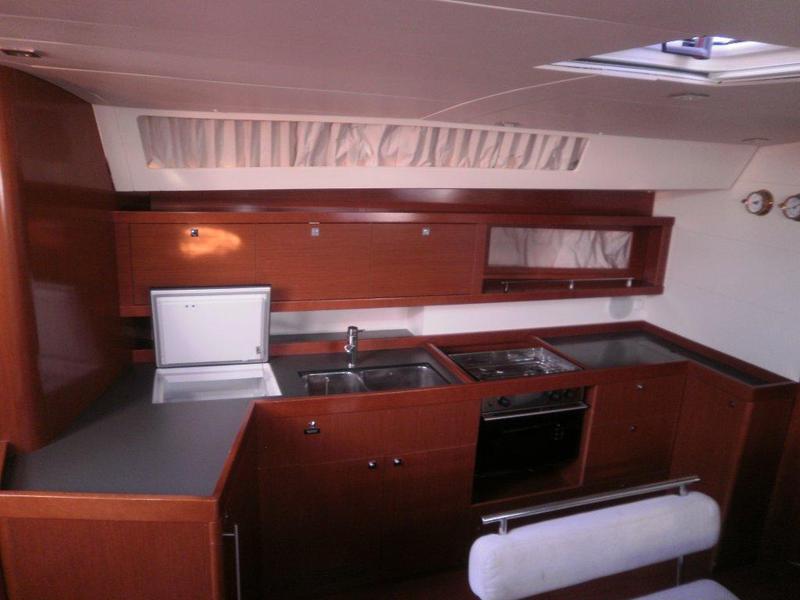 Book yachts online - sailboat - Oceanis 45 - Ponente - rent