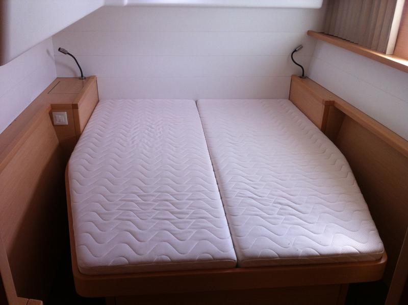 Book yachts online - catamaran - Lagoon 450 - Mej - rent