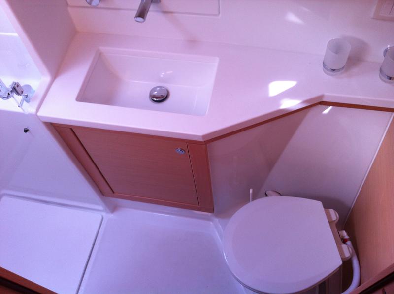 Book yachts online - catamaran - Lagoon 450 - Mej - rent