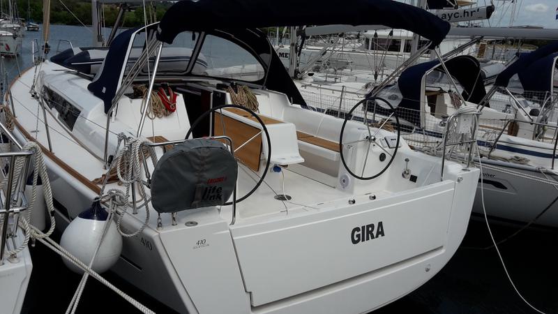 Book yachts online - sailboat - Dufour 410 Grand Large - Gira - rent
