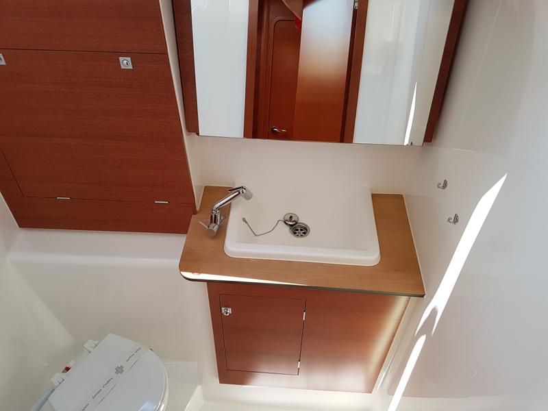 Book yachts online - sailboat - Dufour 460 Grand Large - Mirjana - rent