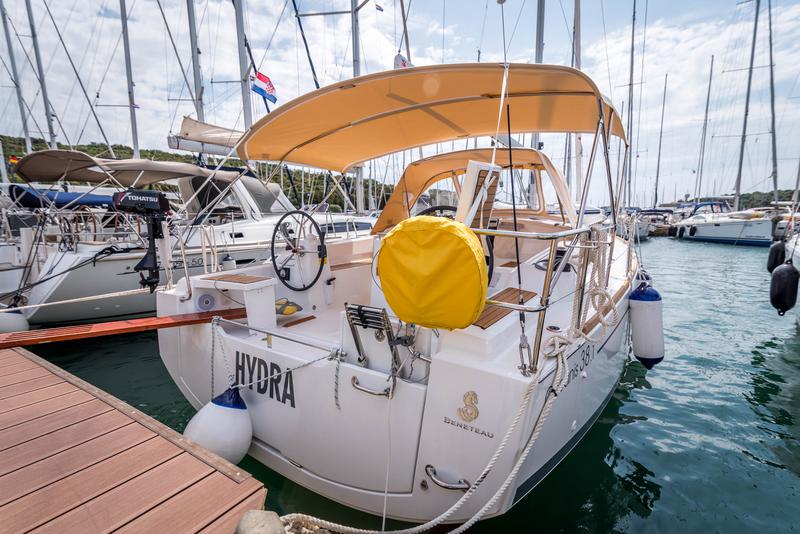 Book yachts online - sailboat - Oceanis 38.1 - Hydra - rent