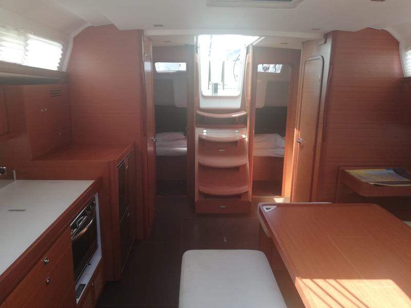 Book yachts online - sailboat - Dufour 460 Grand Large - Cetina - rent