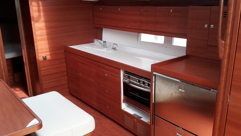 Book yachts online - sailboat - Dufour 460 Grand Large - Lunga - rent