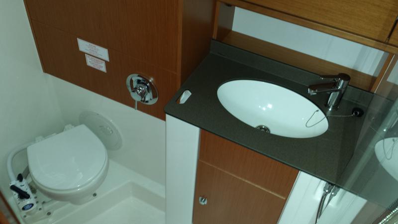 Book yachts online - sailboat - Bavaria Cruiser51 - Fenoliga - rent