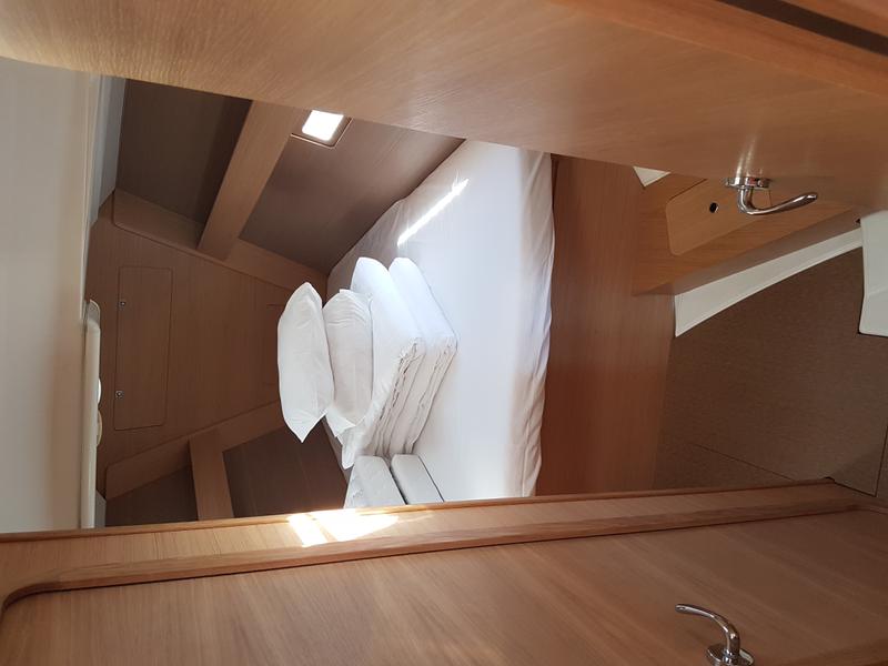 Book yachts online - sailboat - Dufour 410 Grand Large - Mana - rent