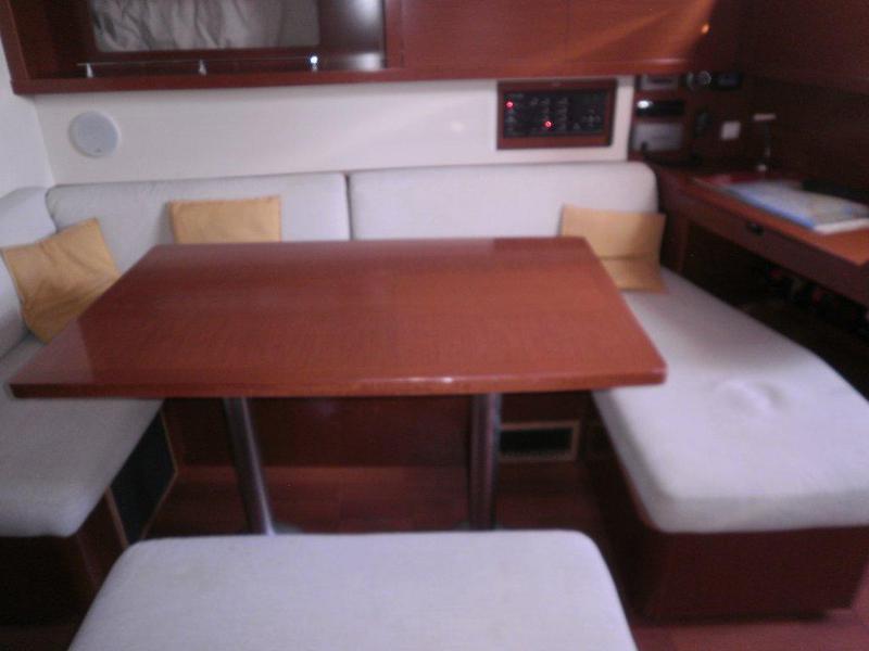 Book yachts online - sailboat - Oceanis 45 - Cabernet - rent