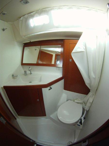 Book yachts online - sailboat - Oceanis 45 - Cabernet - rent