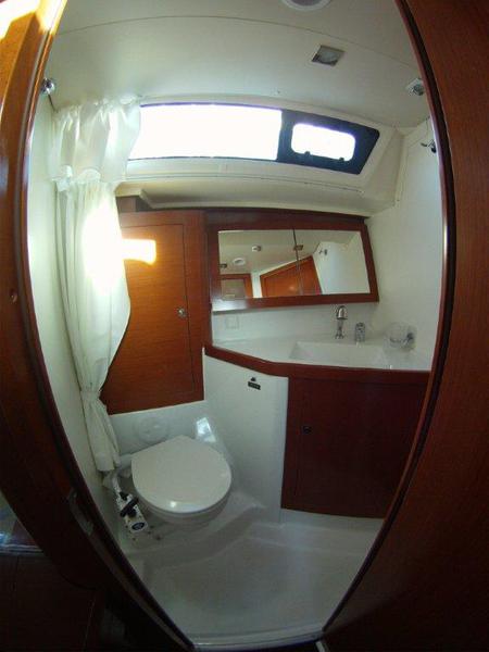 Book yachts online - sailboat - Oceanis 45 - Cabernet - rent