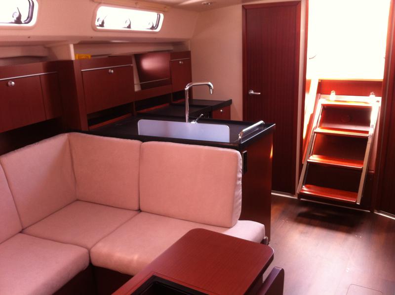 Book yachts online - sailboat - Hanse 415 - Ivo - rent