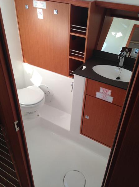 Book yachts online - sailboat - Bavaria Cruiser41 - Optima - rent