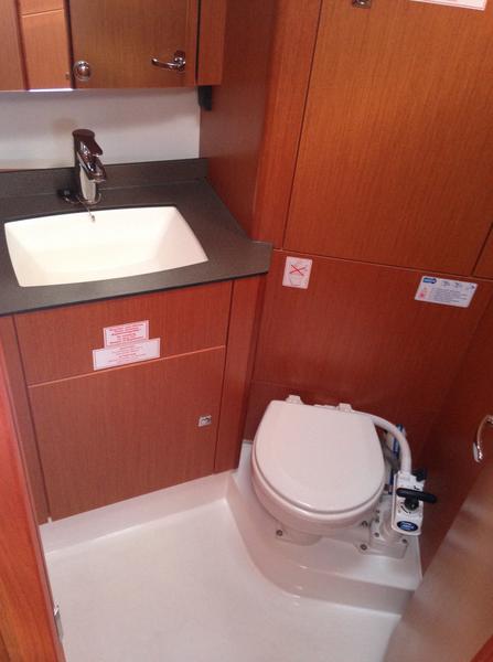 Book yachts online - sailboat - Bavaria Cruiser41 - Optima - rent