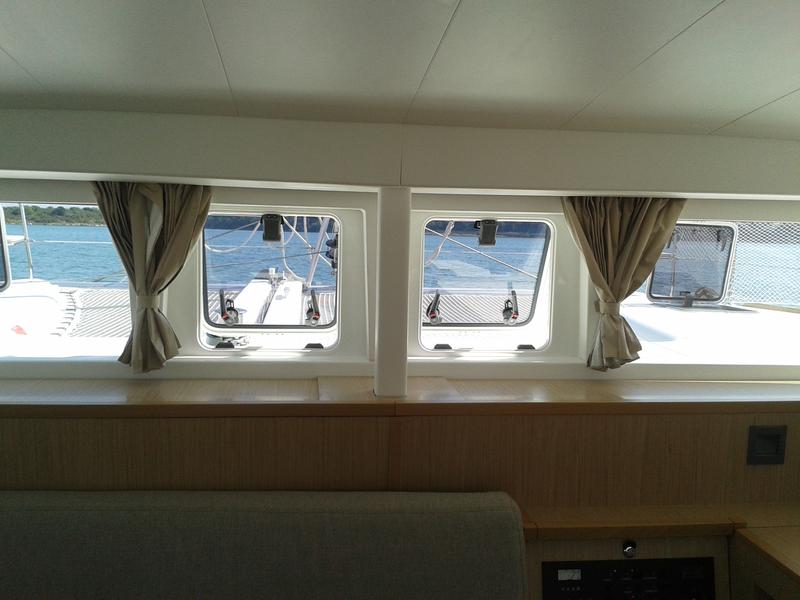 Book yachts online - catamaran - Lagoon 400 S2 - Sveti Vlaho - rent