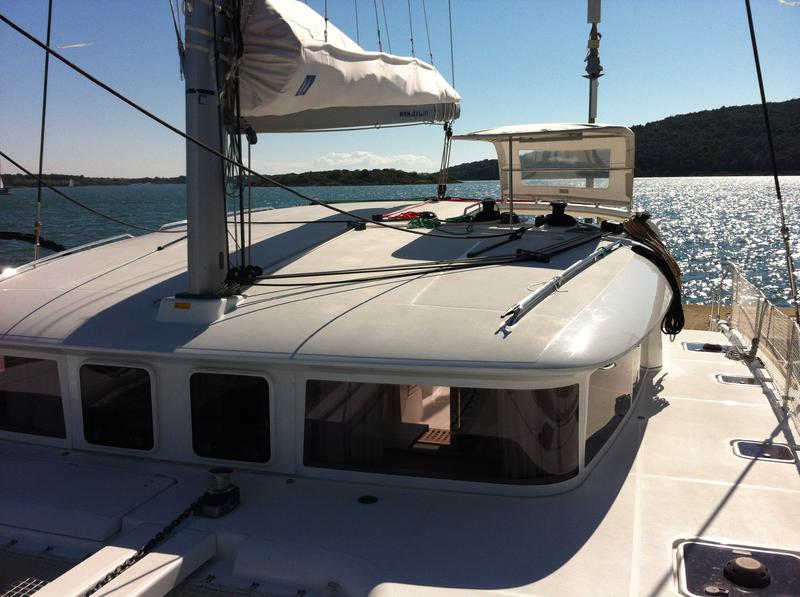 Book yachts online - catamaran - Lagoon 400 S2 - Sveti Vlaho - rent