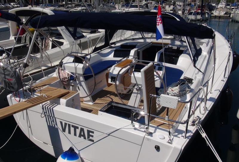 Book yachts online - sailboat - Hanse 455 - Vitae - rent