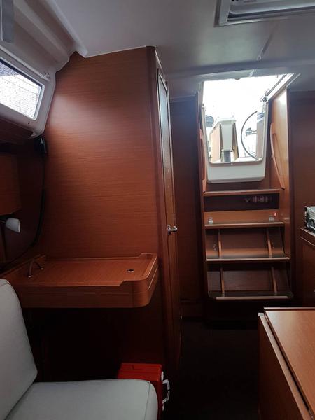 Book yachts online - sailboat - Dufour 360 Grand Large - Krka - rent