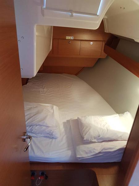 Book yachts online - sailboat - Dufour 360 Grand Large - Krka - rent