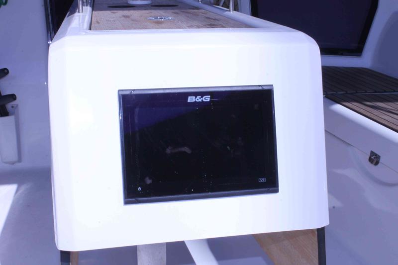 Book yachts online - sailboat - Dufour 430 Grand Large - Marlera - rent