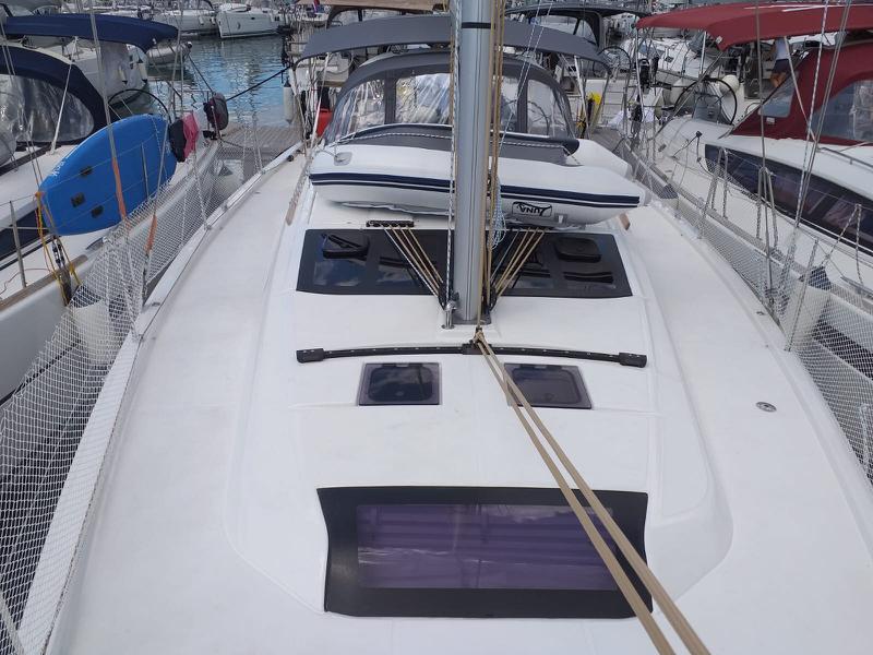 Book yachts online - sailboat - Dufour 430 Grand Large - Fenera - rent