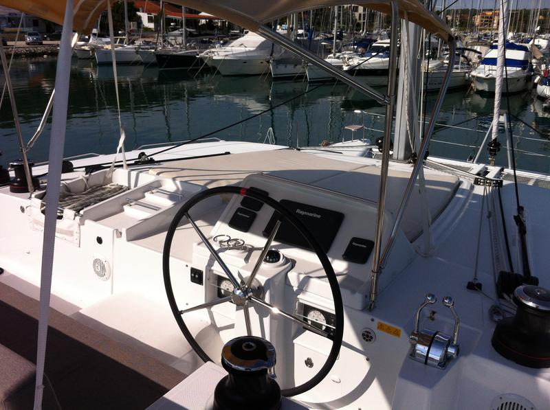 Book yachts online - catamaran - Lagoon 450 - Bevanda - rent