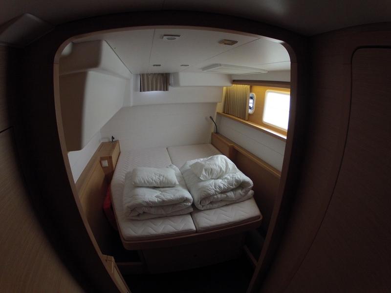 Book yachts online - catamaran - Lagoon 450 - Bevanda - rent