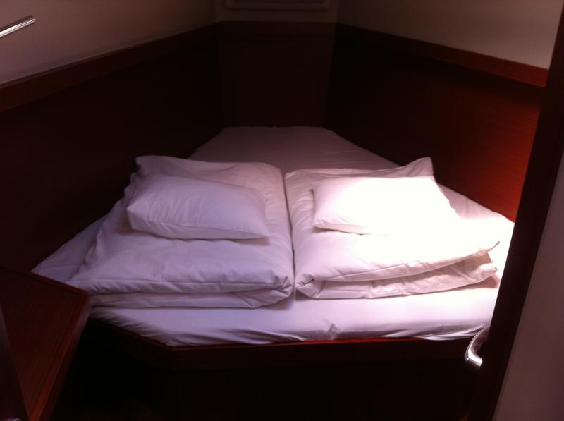 Book yachts online - sailboat - Hanse 415 - Valun - rent