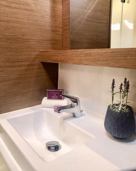 Book yachts online - catamaran - Lagoon 42 - Aura (skippered) - rent