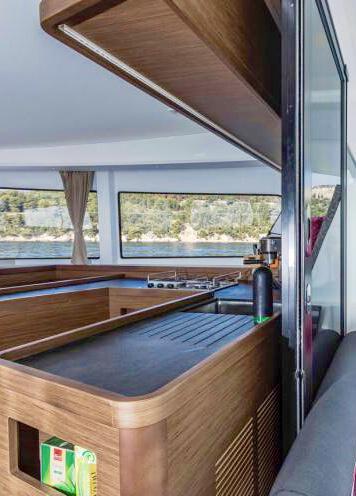 Book yachts online - catamaran - Lagoon 42 - Aura (skippered) - rent