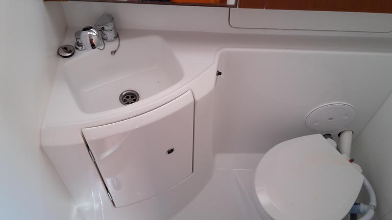 Book yachts online - sailboat - Oceanis 37 - Serena - rent