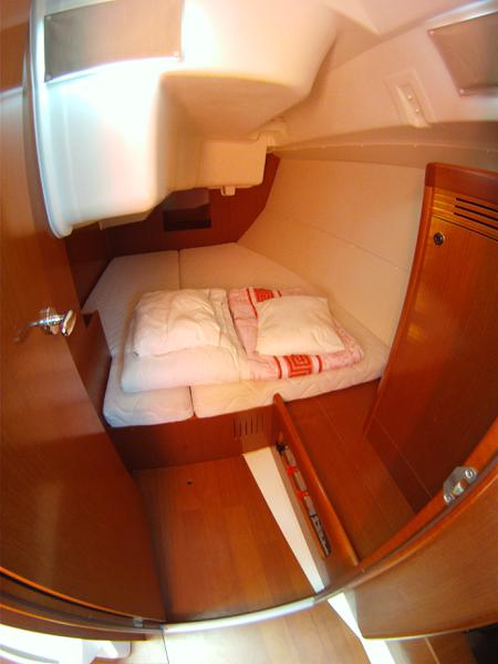 Book yachts online - sailboat - Oceanis 37 - Serena - rent