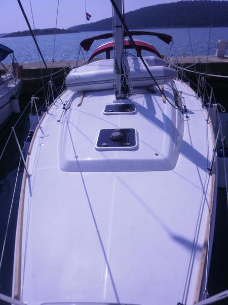 Book yachts online - sailboat - Oceanis 37 - Serena - rent