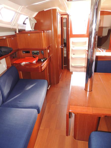 Book yachts online - sailboat - Oceanis 37 - Serena - rent