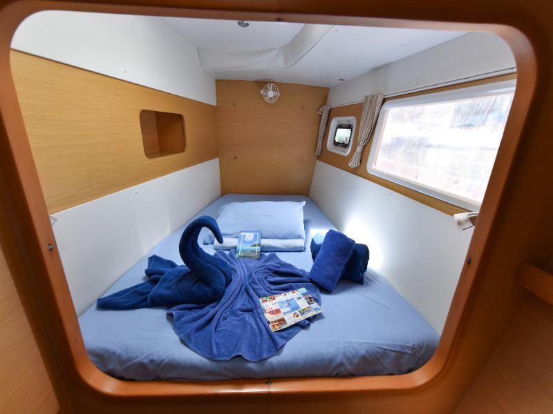 Book yachts online - catamaran - Lagoon 440 - Mystikal - rent