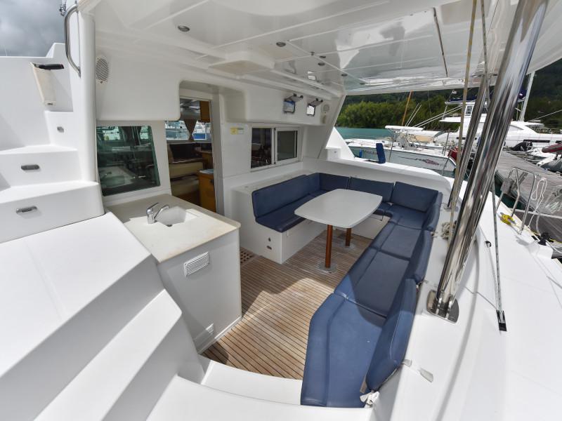 Book yachts online - catamaran - Lagoon 440 - Mystikal - rent