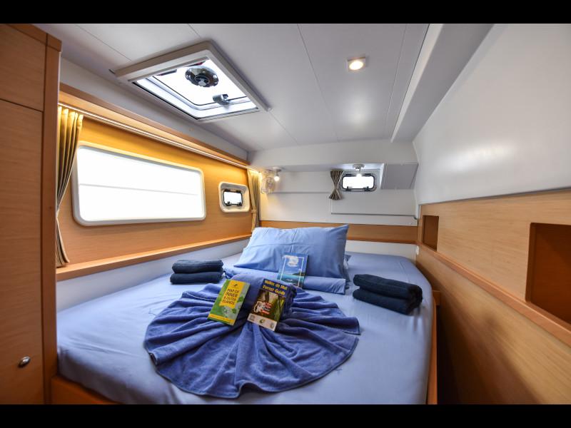 Book yachts online - catamaran - Lagoon 400 - Emilio - rent