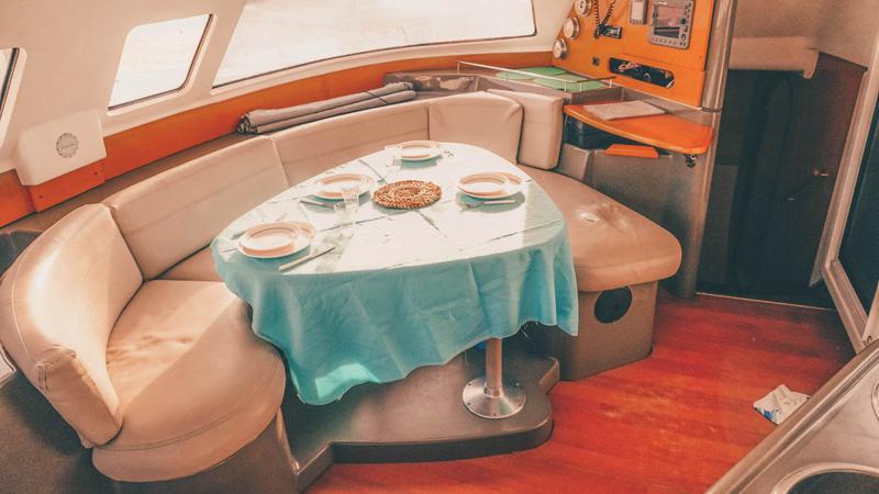 Book yachts online - catamaran - Lavezzi 40 - ILOI - rent