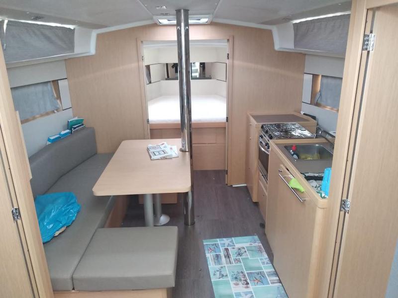 Book yachts online - sailboat - Oceanis 38.1 - Lampo - rent